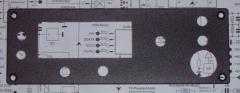 Frontplatte mit Bohrungen und Ausschnitt